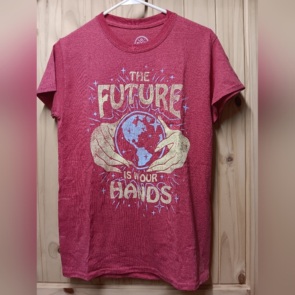 ODM  Graphic T-Shirt NWT